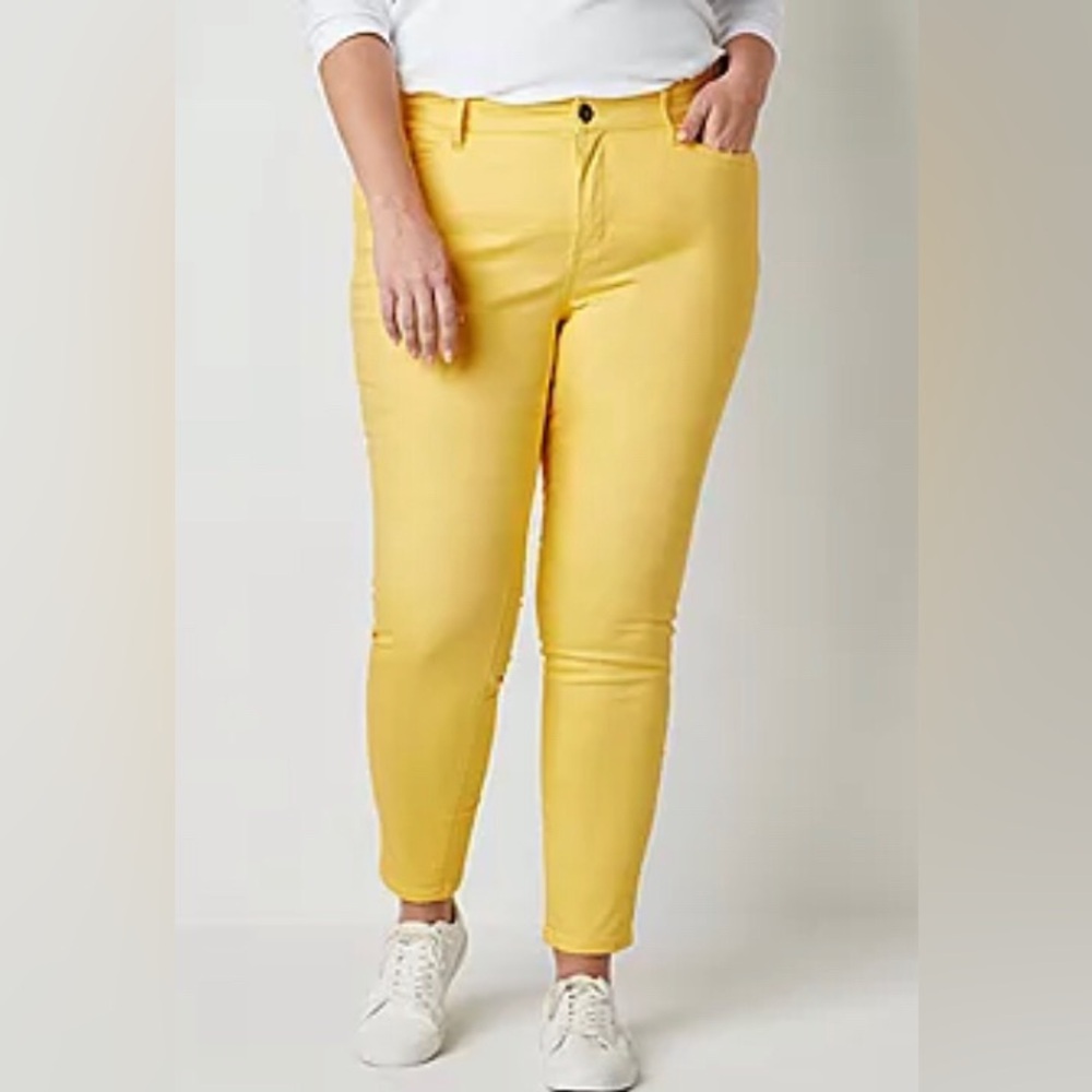 NEW‎ St. John's Bay - Secretly Slender Womens Mid Rise Skinny Fit Jean